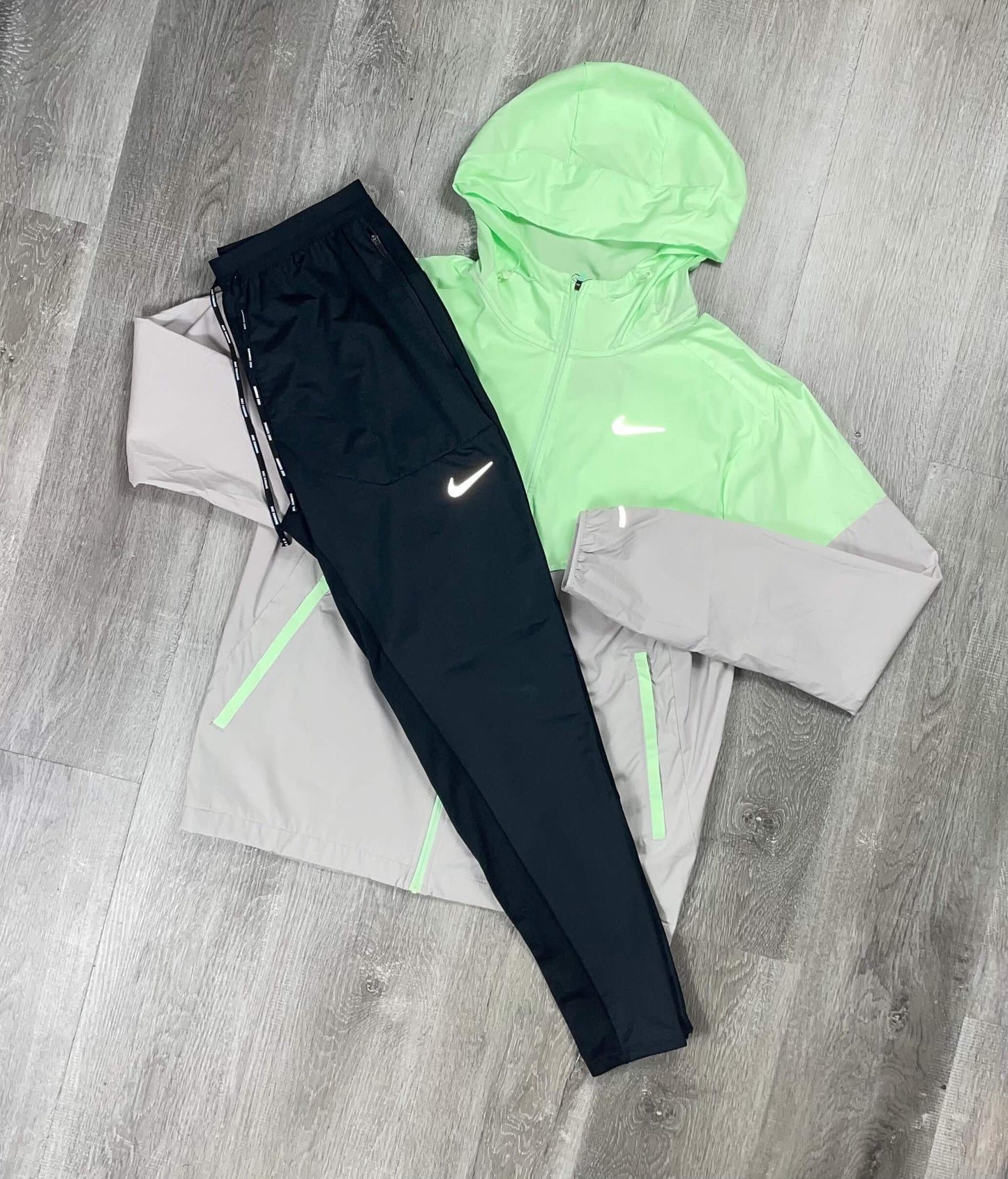 Nike 'Vapour Green' Run Repel UV Windrunner Tracksuit