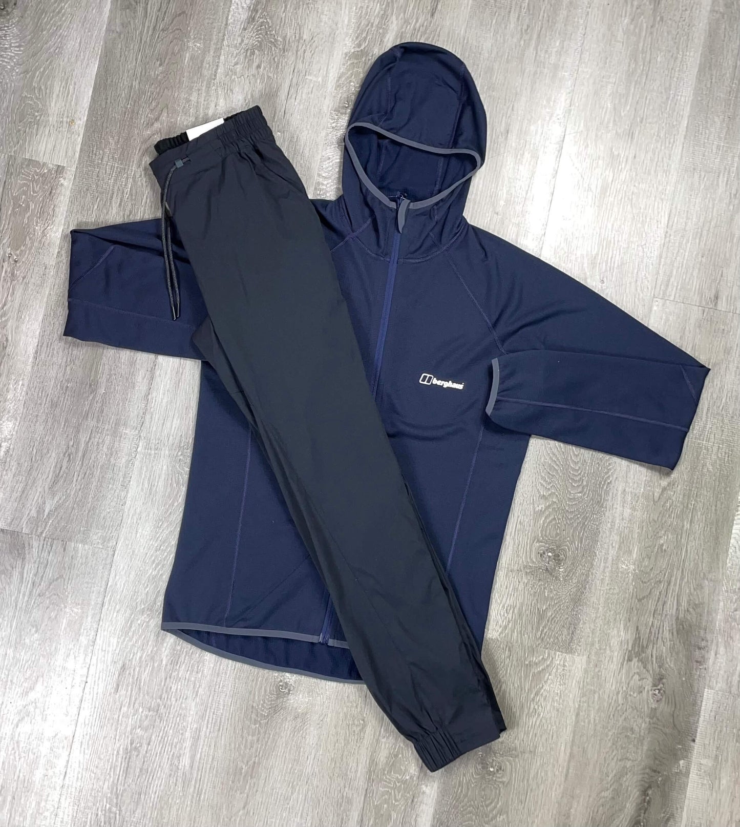 Berghaus Navy Fleece Hooded Theran Tracksuit