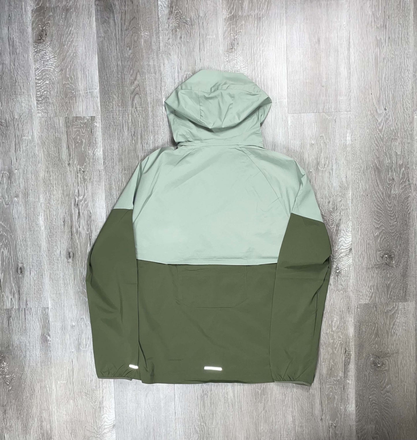 Nike 'Jade Horizon' Run Repel UV Windrunner Set