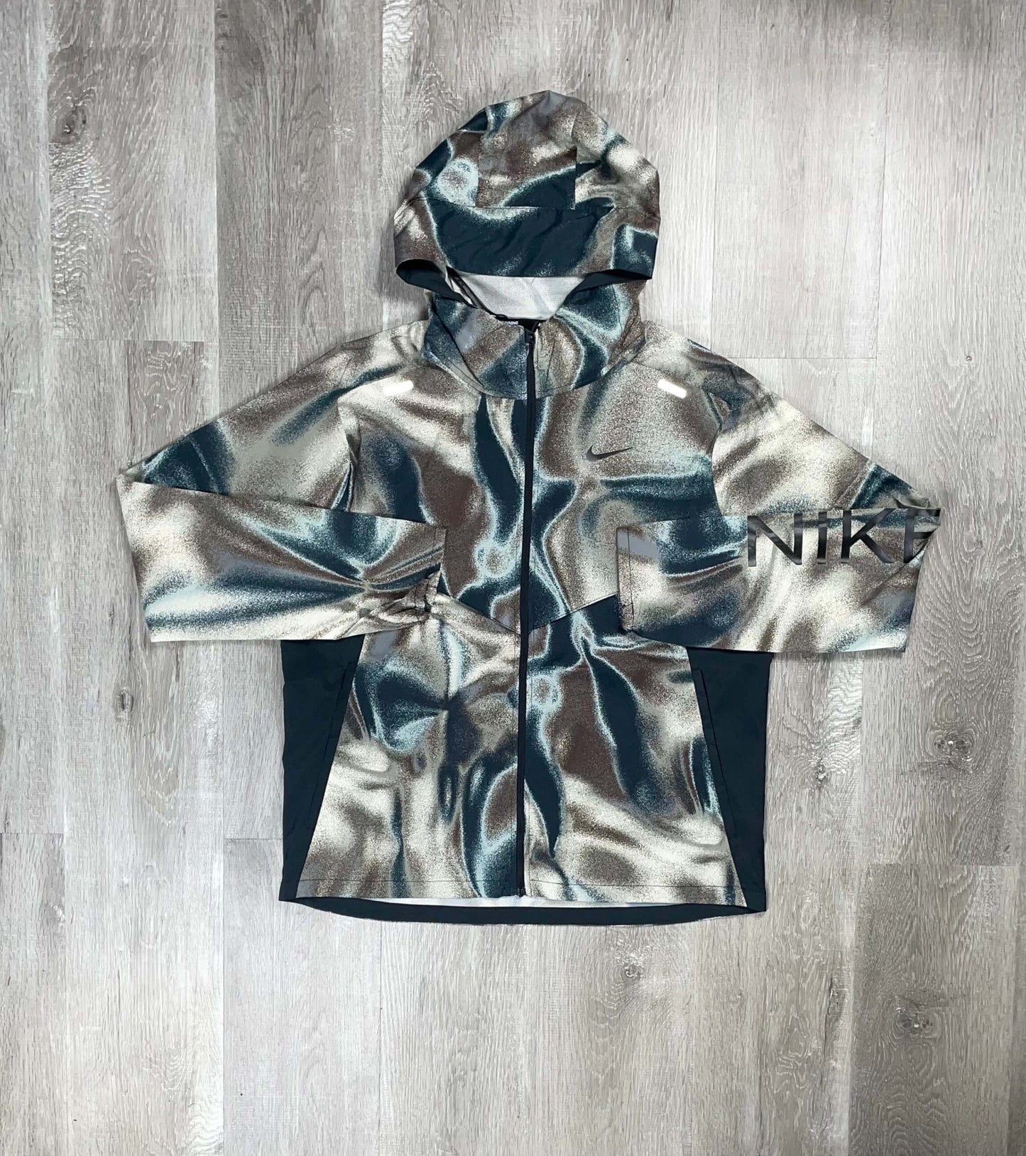 Nike 'Dark Camo' Run Repel UV Windrunner