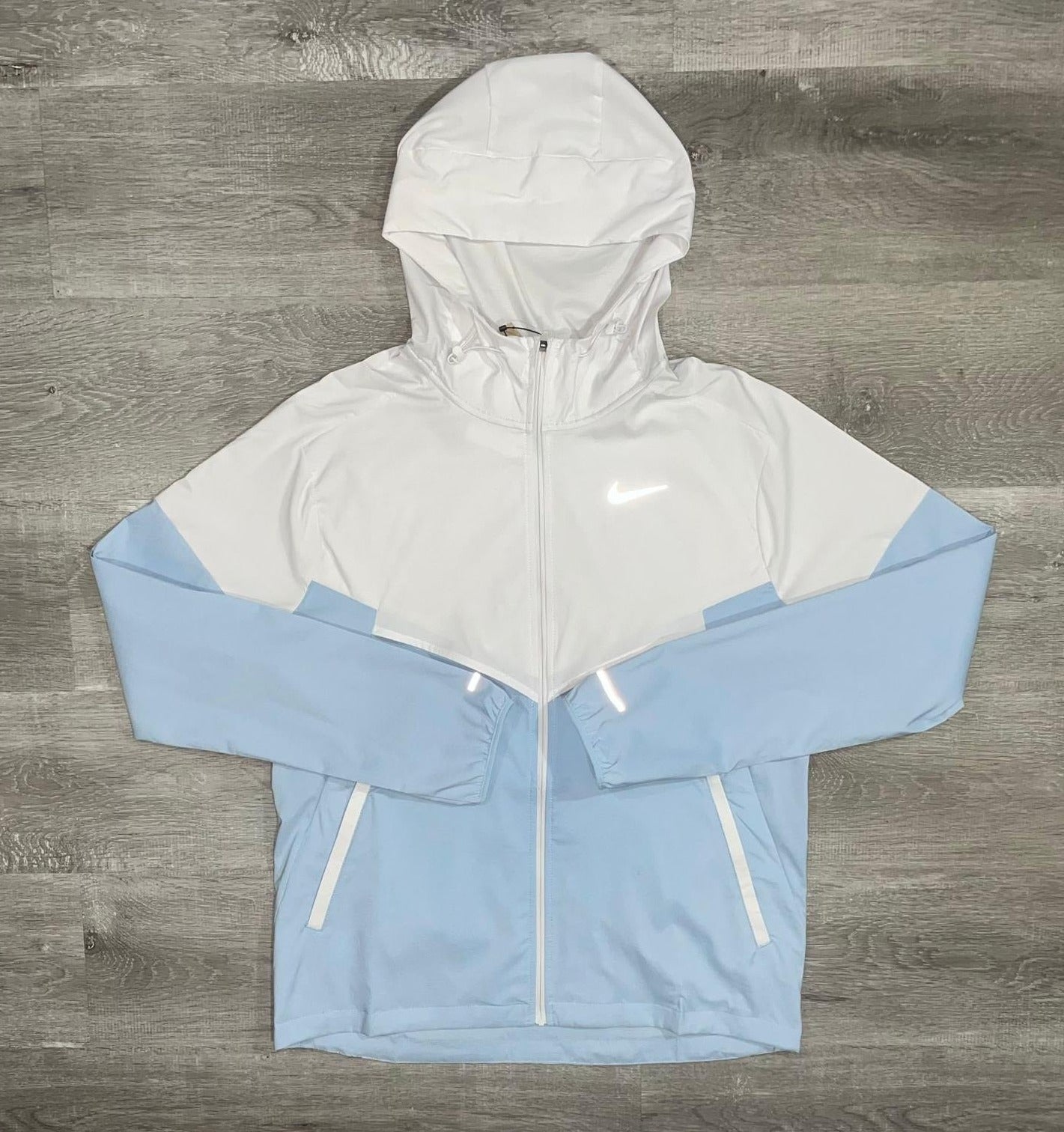 Nike 'Sky Blue' Run Repel UV Windrunner