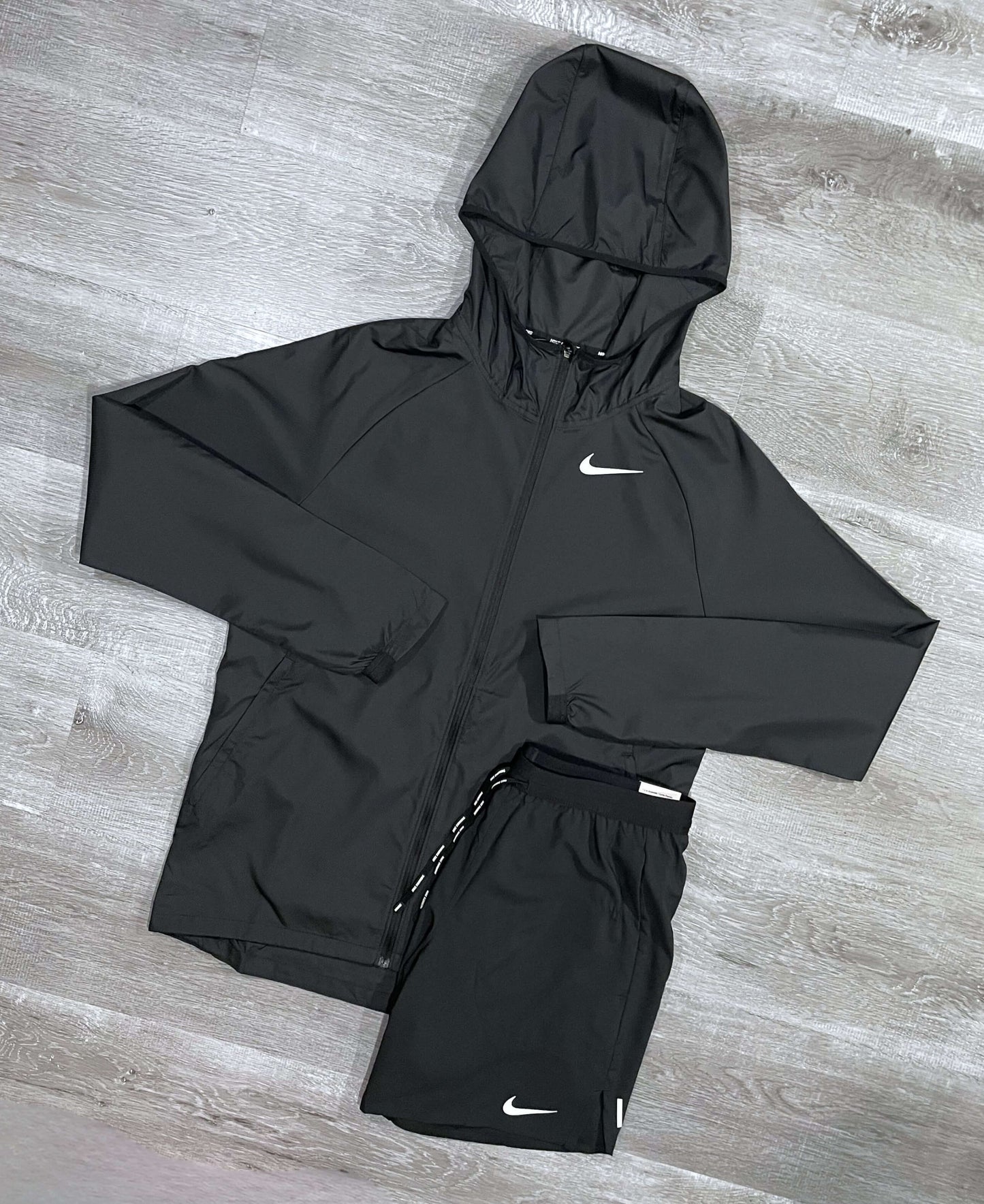 Nike Black Repel Windrunner Set