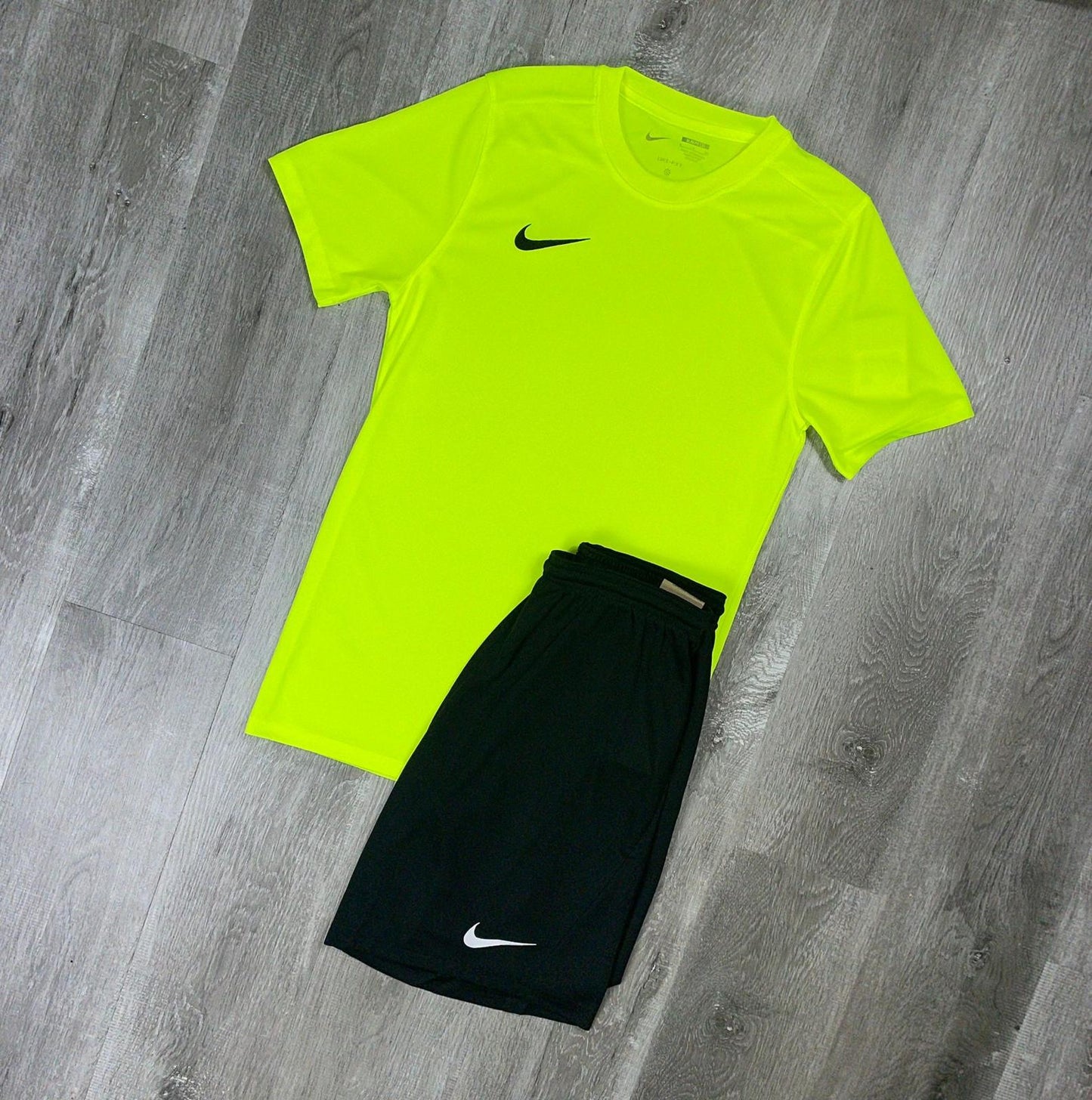 Nike 'Volt' Dri-FIT Set